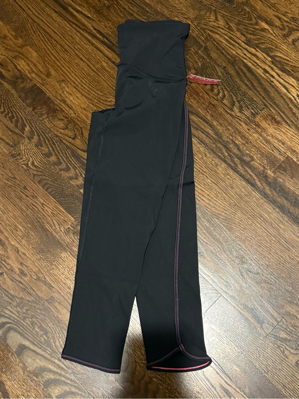 SPANX Black Keep Chill 7/8 Leggings with Pink Contrast Stitching